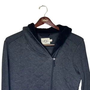 UGG‎ Australia Women's Jacket Kayla Quilted Hoodie Asymmetrical Black Large NWT thumbnail 2