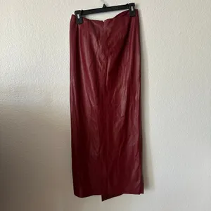Lamarque Eileen Draped Faux Leather Maxi Skirt In Syrah Size Small thumbnail 5