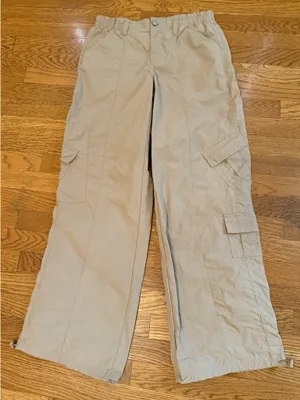 Miss Love Parachute cargo pants in beige size M thumbnail 4