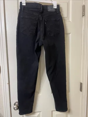 Levi’s high waisted mom jeans thumbnail 2
