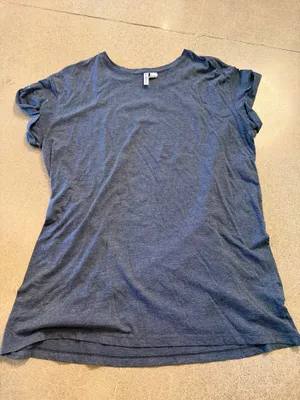 Divided H&M Short Sleeve Crew Tee thumbnail 1