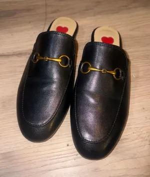 Women’s Black Leather Mule with Gold Horsebit Accent size 4.5 thumbnail 1