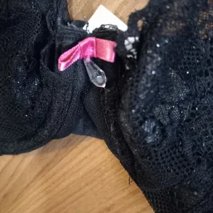 Victoria's Secret 36DDD Underwire Bare Lace Full Coverage Bra in Black thumbnail 2