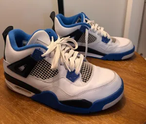 Air Jordan Retro 4 thumbnail 1
