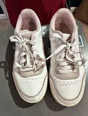 Pink Puma Sneakers thumbnail 1