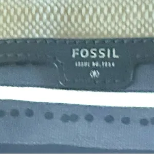 Fossil Women's Navy and Beige Wallet thumbnail 5