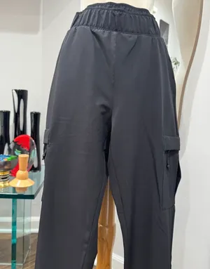 Mondetta Black Stretch Cargo Commuter Pant thumbnail 9
