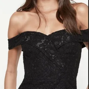 Bardot Medium Bella Black Lace Off Shoulder Mini Cocktail Dress NWT thumbnail 3