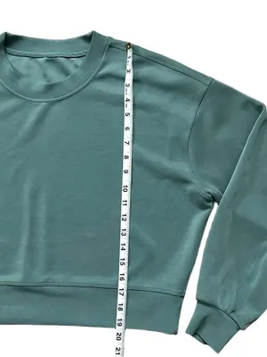 Lululemon Perfectly Oversized Crop Crew Softreme Sweatshirt Green Size 4 thumbnail 8
