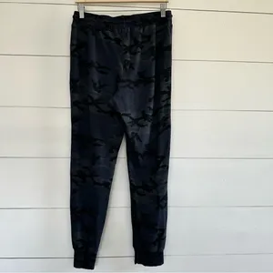 Sundry Women’s 3 Large Camo Jogger Pants thumbnail 2
