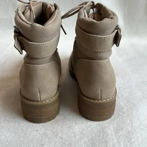 NWOT Universal Thread Combat Hiker Boots tan size 8 thumbnail 4