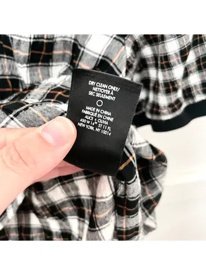 Alice + Olivia Piera Plaid Cropped Tee in Shaw Plaid Size S Black thumbnail 5