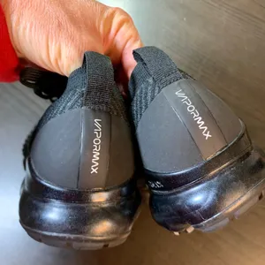Nike Air VaporMax 3.0 Flyknit Triple‎ Black Running Shoes AJ6910-002 Womens 9 thumbnail 9