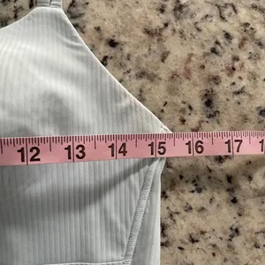 Lululemon Cloud Bra Long Line Ribbed Light‎ Gray Blue C/D Cup Size 8/10 thumbnail 4