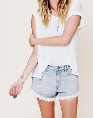 Free People Lace Trimmed Jean Denim‎ Shorts Size 27 thumbnail 1