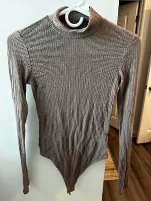 American Eagle Mockneck Long Sleeve Ribbed bodysuit  thumbnail 1