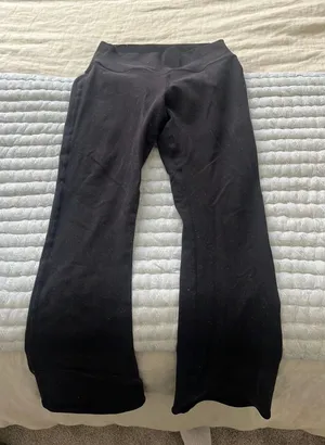 Alo black flare leggings thumbnail 1