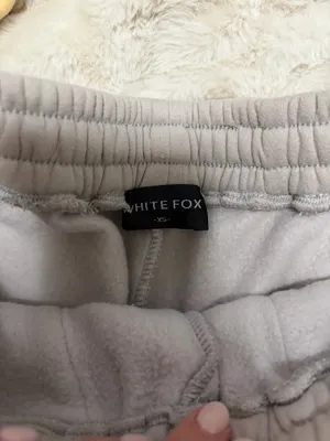 White Fox Shorts Boutique Lounge thumbnail 2
