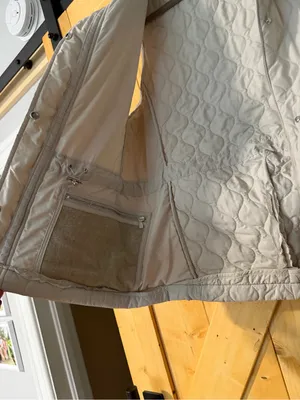 A. Lange & Söhne x Peter Millar Quilted Travel Vest Truffle (Size M) Rare Watch thumbnail 7
