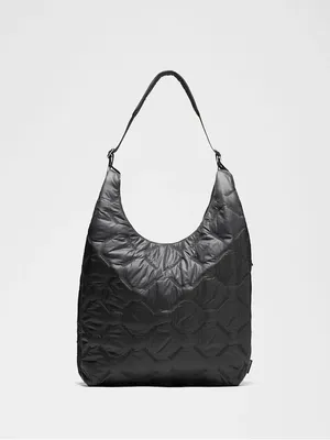 Lululemon Quilty Pleasures Shoulder Bag 14L black Sold out online NWT thumbnail 3