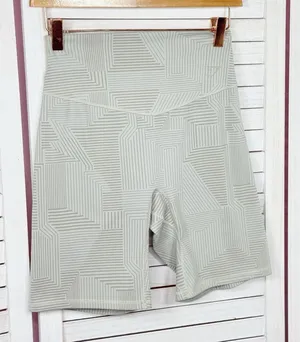 Gymshark Elevate Geometric Print Cycling Gym‎ Shorts Taupe Tan Medium thumbnail 1
