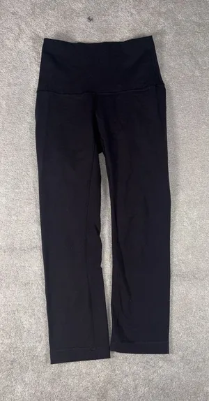 black lululemon cropped leggings size 4 thumbnail 1