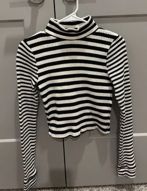 Aerie Sweater thumbnail 1