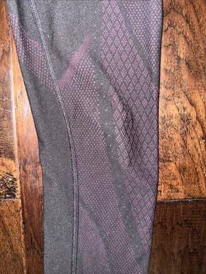 Lululemon High-Waist Active Leggings in Black and Deep Plum Size 6 thumbnail 2