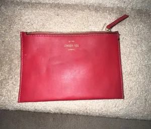 London Fog Red Leather Zip Pouch Wristlet Card Holder thumbnail 1