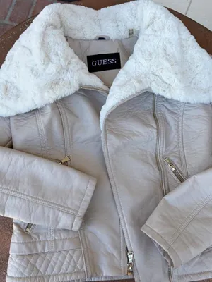 Guess beige cream faux fur Sherpa jacket with white fur trim and zippers sz xs #oldmoney #bougie thumbnail 6