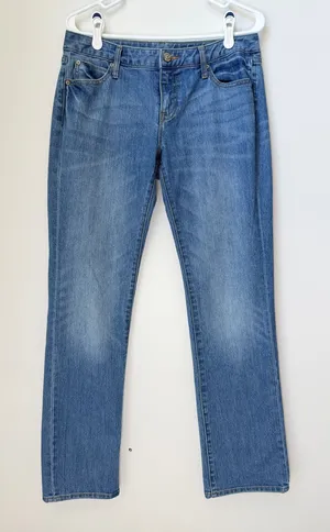 Gap Premium Curvy Straight Jeans Size 8/29R Medium Wash Pants thumbnail 1