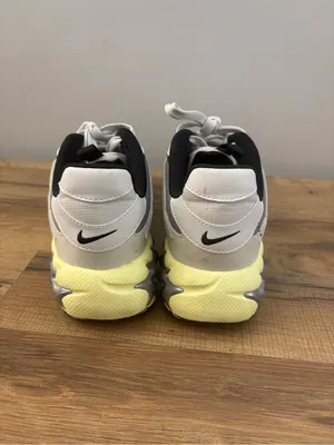 Nike Zoom Air Fire Athletic Running Shoes Particle Grey Women’s thumbnail 8