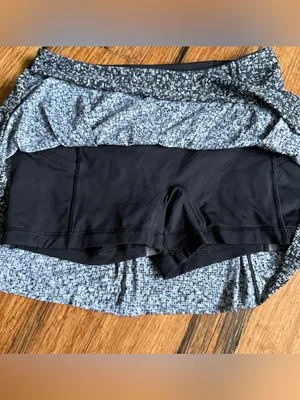 Lululemon Lost In Pace Skirt Regular 13" Daisy Dust Alpine White Black thumbnail 5