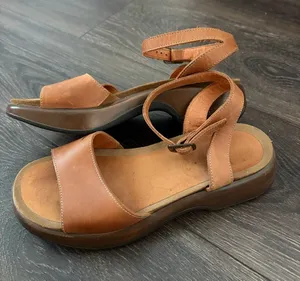 Dansko Lara Leather Strap Comfort Sandal 40 thumbnail 1