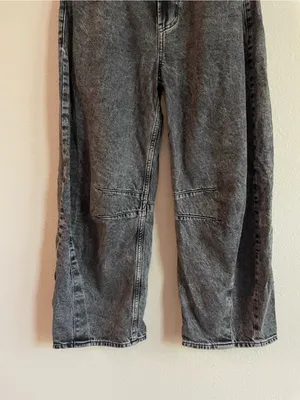 GAP Black High Waisted Ankle Length Horseshoe Jeans Size 27/4R thumbnail 4