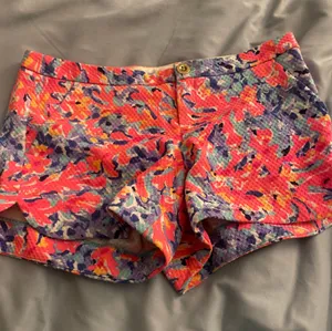 Lilly Pulitzer Shorts thumbnail 1