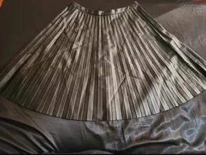 Girls Night Vibes: Calvin Klein Leather Skirt thumbnail 2