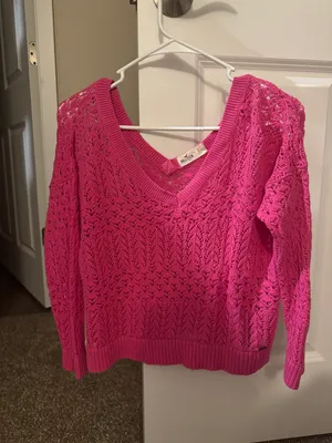 Hollister Sweater thumbnail 1