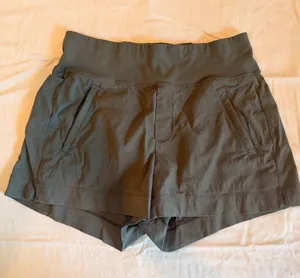Athleta Trekkie North Shorts Women’s Size 6 Dark Olive Green Hiking Travel thumbnail 1