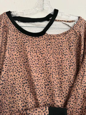 Womens Animal Print Top & Shorts Lounge Set thumbnail 2