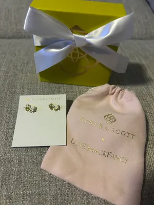 Kendra Scott X Loveshack Fancy Bow Earrings thumbnail 1