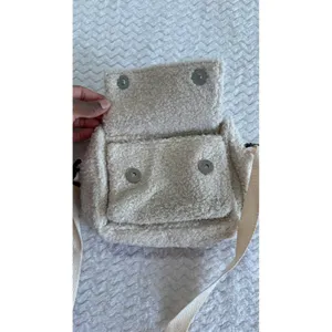 Cream Faux Shearling Crossbody Bag Sherpa Fleece Small Messenger Bag Ivory thumbnail 4