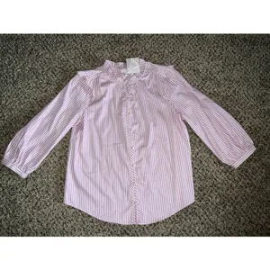 NWT LC‎ Lauren Conrad purple/white stripped 3/4 sleeve blouse size medium thumbnail 2