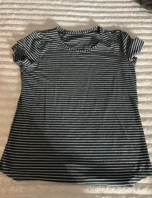 Lululemon Shirt thumbnail 1