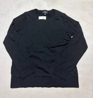 Banana republic NWT forever Classic Black Crewneck Sweater large MSRP$60 thumbnail 1