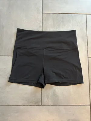 Athleta Elation Ultra High Rise Shortie - Black thumbnail 2