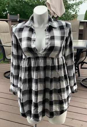 Isabel Target Flannel Plaid Black and White Maternity Tunic size‎ xs thumbnail 1