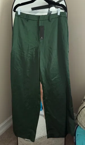NWT Lulu's Silky Dark Green Straight-Leg Chinos thumbnail 1