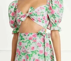 Hill House Womens The Isabella Top Crop Smocked Puff Sleeve Pink Roses White M thumbnail 1