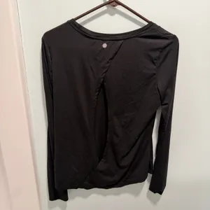 Yogalicious Long Sleeve‎ Top Black Medium Open Back Athleisure Gym Workout thumbnail 3